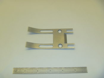 LOWER TAPE GUIDE PLATE