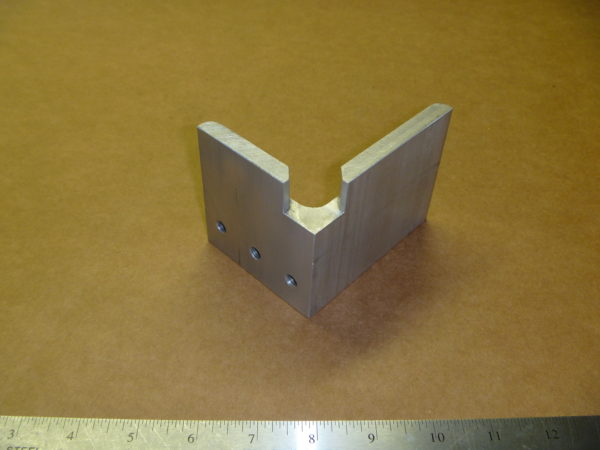 BRACKET, LINER PLACEMENT RH