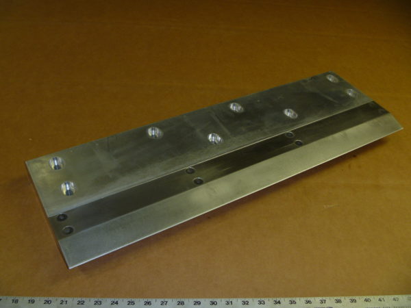 RH BOT VAC PLATE W/INSERT C-FL