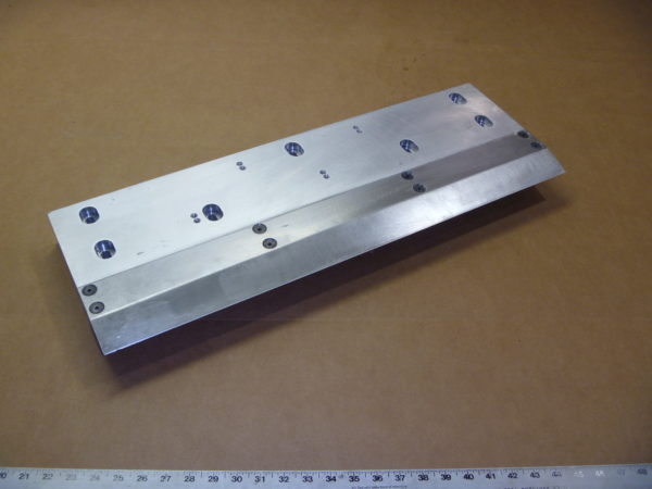 CTR BOT VAC PLATE W/INS C-FL